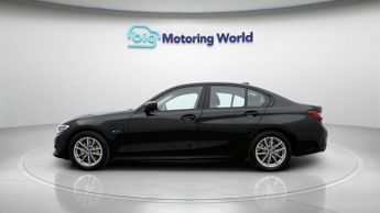 BMW 3 Series 330E SE PRO