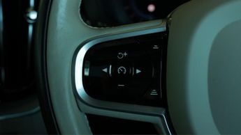 Volvo XC60 B5 INSCRIPTION AWD