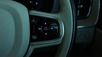 Volvo XC60 B5 INSCRIPTION AWD