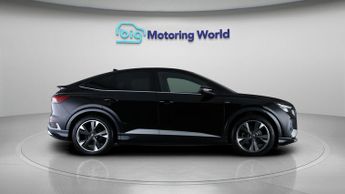 Audi Q4 e-tron SPORTBACK S LINE