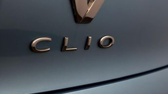 Renault Clio ICONIC TCE