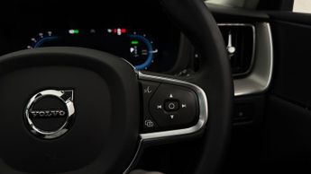 Volvo XC60 RECHARGE T6 CORE AWD
