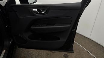 Volvo XC60 RECHARGE T6 CORE AWD
