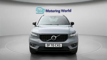 Volvo XC40 B4 R-DESIGN PRO