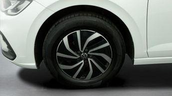 Volkswagen Polo LIFE TSI DSG
