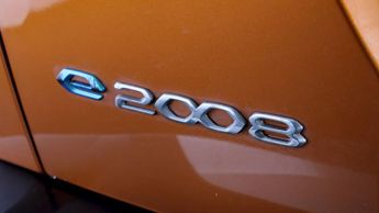 Peugeot E-2008 GT