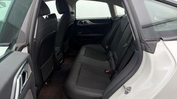 BMW i4 EDRIVE40 SPORT