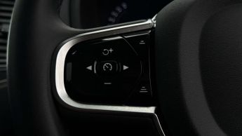 Volvo XC90 RECHARGE T8 CORE AWD