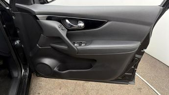 Nissan Qashqai DIG-T N-CONNECTA DCT