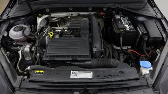 Volkswagen Golf SE NAVIGATION TSI BLUEMOTION TECHNOLOGY