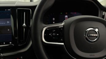 Volvo XC60 B5 PLUS AWD