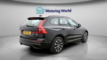 Volvo XC60 B5 PLUS AWD