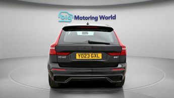 Volvo XC60 B5 PLUS AWD