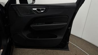 Volvo XC60 B5 PLUS AWD