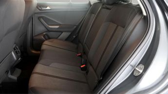 Volkswagen T-Roc LIFE TSI DSG