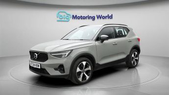 Volvo XC40 B3 PLUS