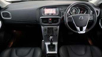 Volvo V40 T3 INSCRIPTION EDITION