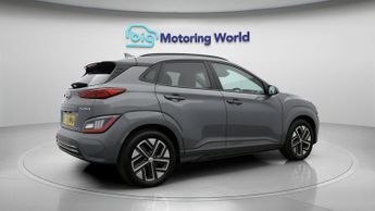 Hyundai KONA ULTIMATE