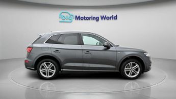 Audi Q5 TFSI QUATTRO S LINE