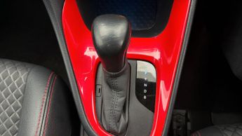 Toyota Yaris LAUNCH EDITION