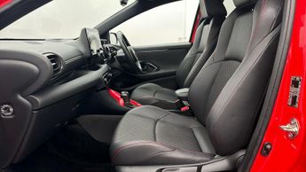 Toyota Yaris LAUNCH EDITION