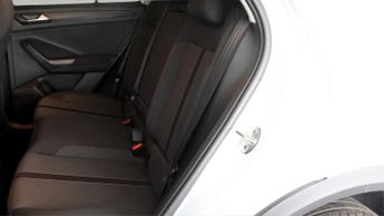 Volkswagen T-Roc LIFE TSI DSG