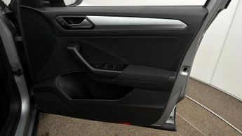 Volkswagen T-Roc LIFE TSI DSG