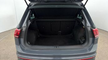 Volkswagen Tiguan R-LINE TSI DSG