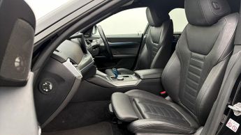 BMW i4 EDRIVE40 M SPORT