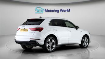 Audi Q3 TFSI E S LINE