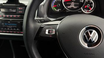 Volkswagen e-up! E-UP