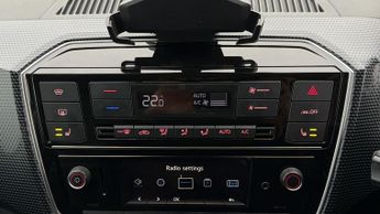 Volkswagen e-up! E-UP