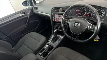 Volkswagen Golf SE NAVIGATION TSI EVO DSG