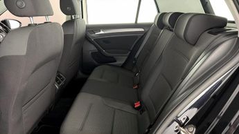 Volkswagen Golf SE NAVIGATION TSI EVO DSG
