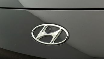 Hyundai KONA PREMIUM