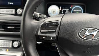 Hyundai KONA PREMIUM