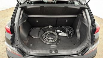 Hyundai KONA PREMIUM