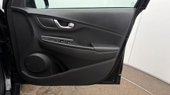 Hyundai KONA PREMIUM