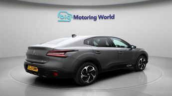 Citroen C4 X PURETECH SHINE S/S EAT8