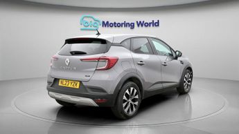 Renault Captur EVOLUTION E-TECH