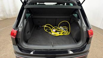 Volkswagen Tiguan R-LINE TSI DSG