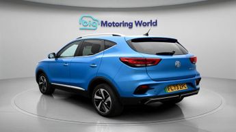MG MG ZS TROPHY CONNECT