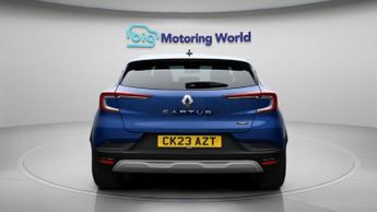 Renault Captur EVOLUTION E-TECH