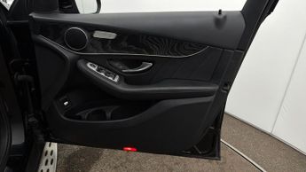 Mercedes-Benz GLC GLC 220 D 4MATIC AMG LINE