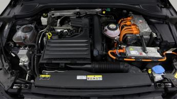 Volkswagen Golf STYLE TSI DSG