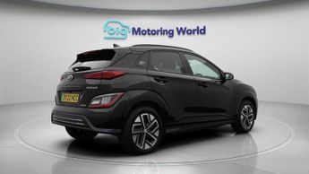 Hyundai KONA PREMIUM
