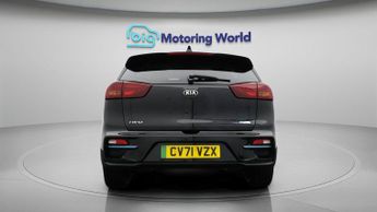 Kia Niro 4 PLUS