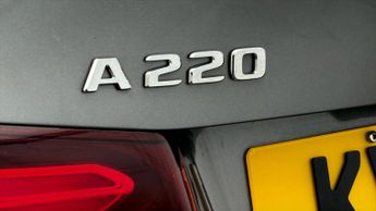 Mercedes-Benz A Class A 220 4MATIC AMG LINE