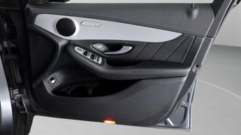 Mercedes-Benz GLC GLC 300 4MATIC AMG LINE