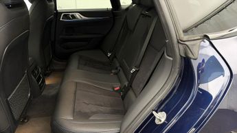 BMW i4 EDRIVE40 M SPORT